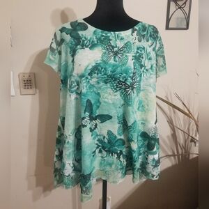 Womens plus top